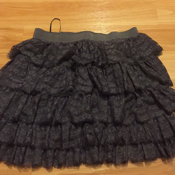 J. Crew Ruffle Skirt - Picture 2 of 3